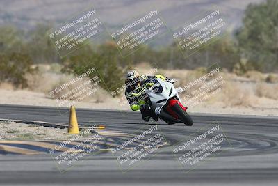 media/Oct-30-2025-Racers Edge (Thu) [[dabbdaf680]]/3-B Group/Session 1 (Turn 5)/